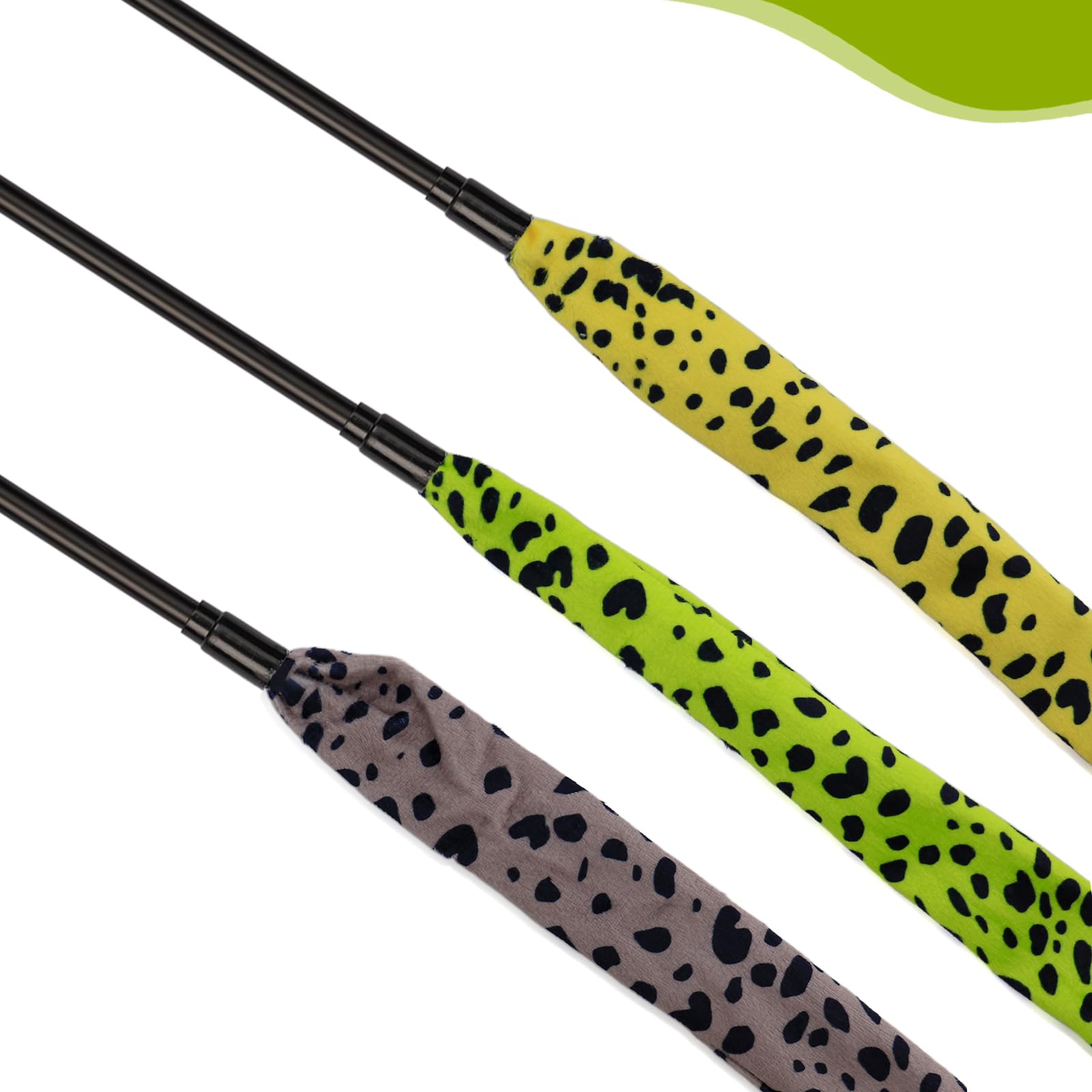 URMYONLY cat teaser wand captures kittens' attention with color and motion.