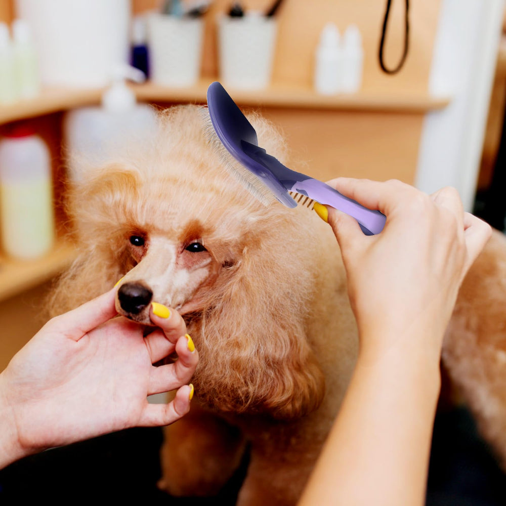 UXIETIN brush with ergonomic grip reduces fatigue during baths.