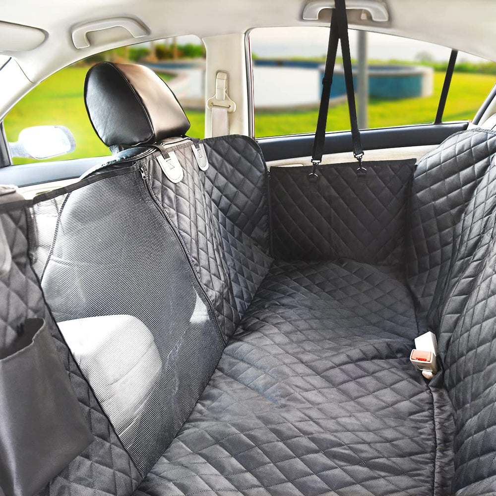 Vailge anti-slip backing keeps the cover in place during drives.