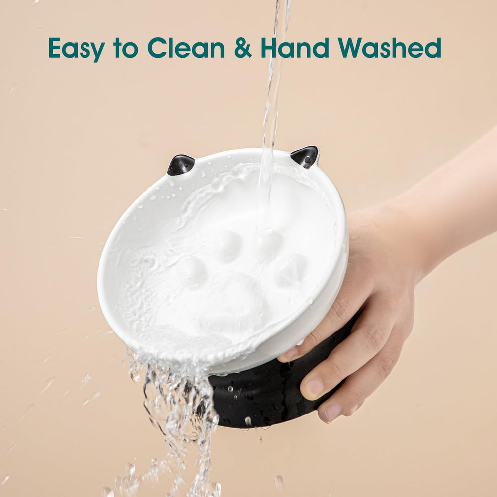 Vancasso glossy black finish fits modern feeding stations.