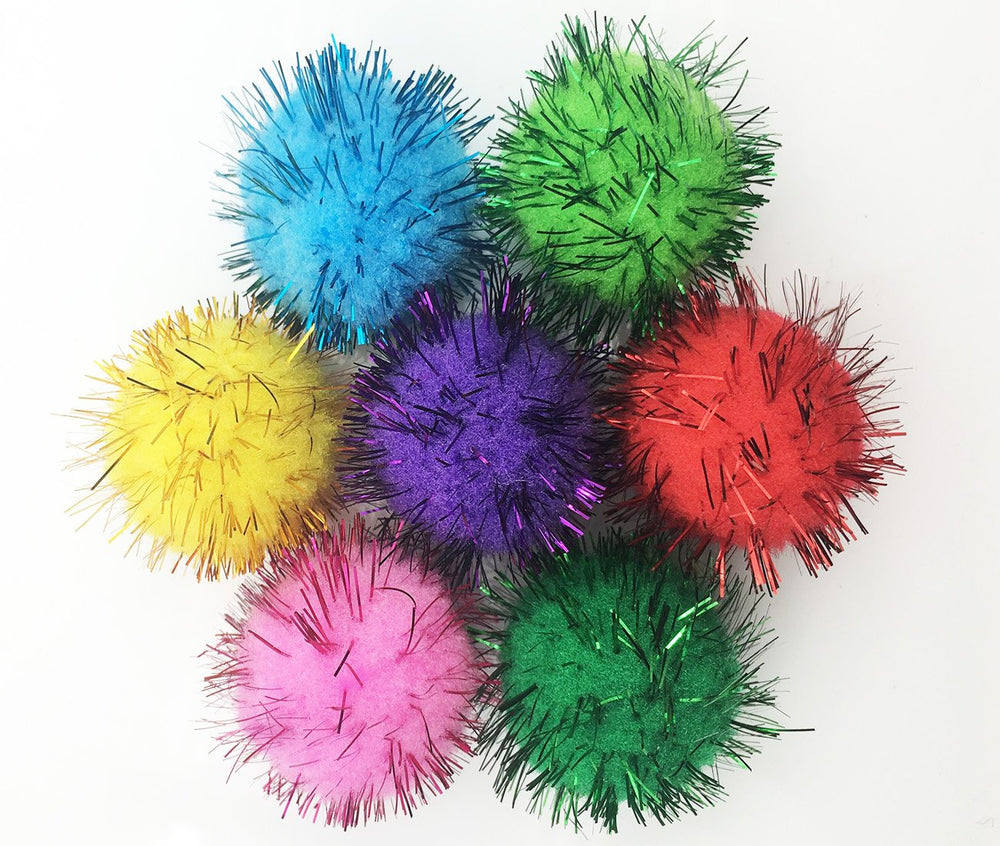 VAPKER sparkle balls poms for cats encourage a playful chase and exercise.