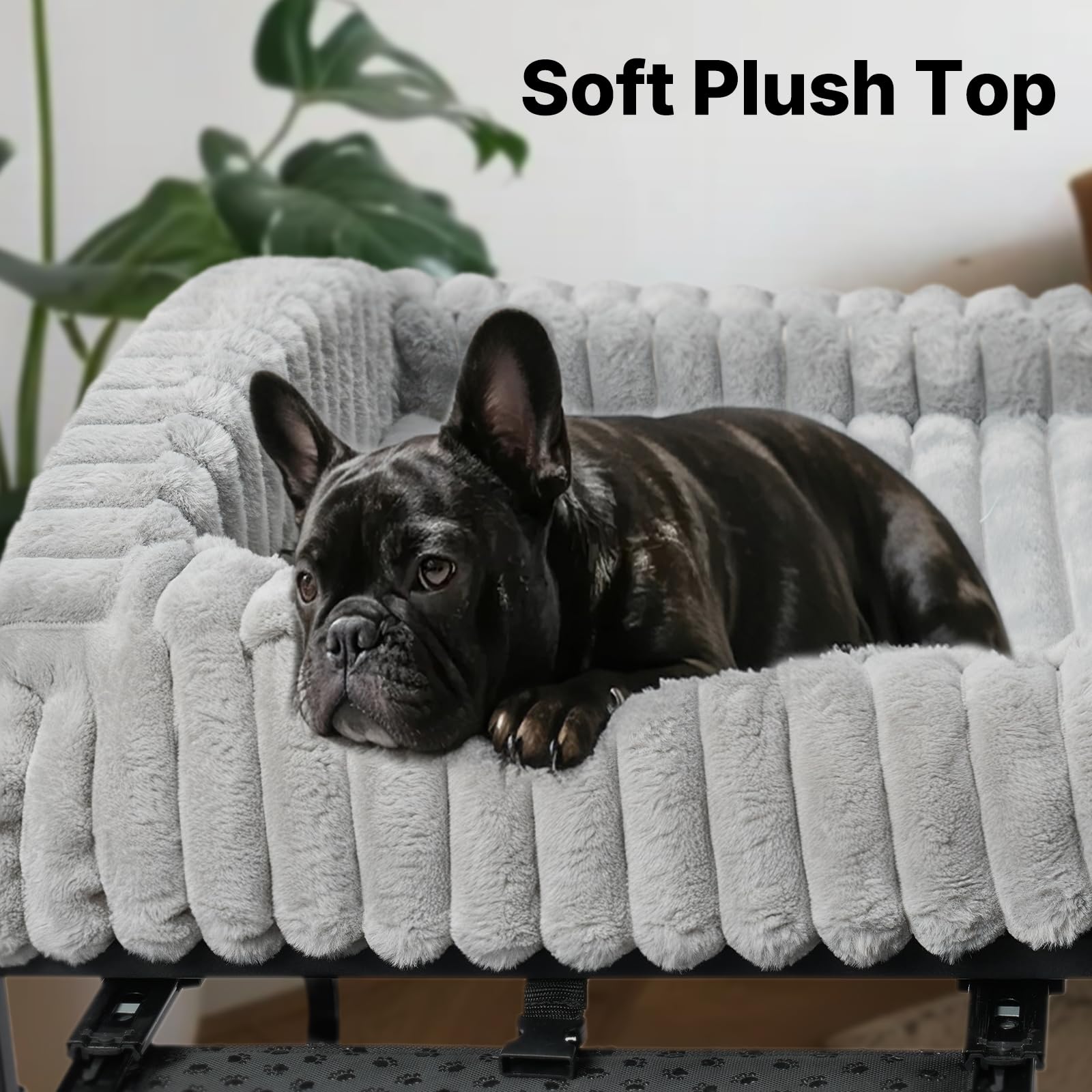 Veehoo Dog Window Perch versatile-use-bed-office-window fits beds, desks, and window nooks.