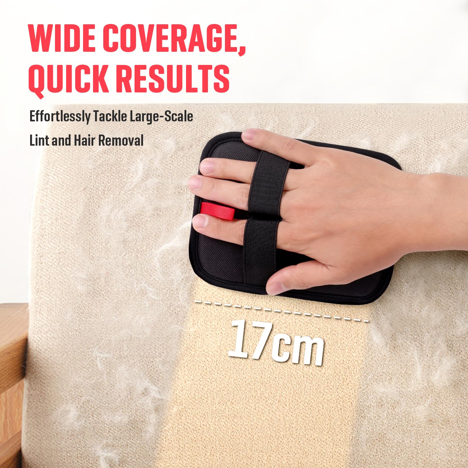 VerdeVilla electrostatic gloves cleaning session efficiently attract hair and dust.