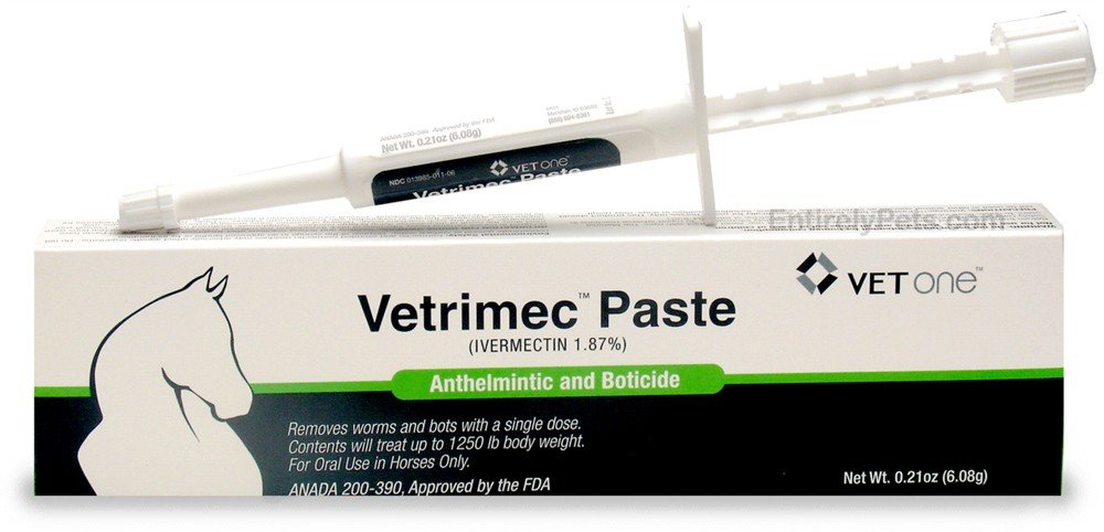 Vet One Vetrimec Paste bottle for easy dosing to control equine parasites.