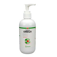 Vetoquinol Triglyceride Omega-3 pour demonstrates easy dosing for dogs and cats.
