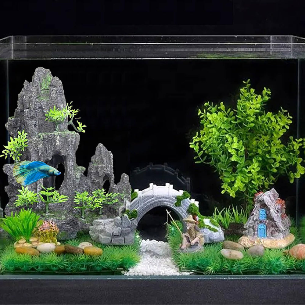 VMCN extralarge rock cave detail provides hiding spots for shy fish