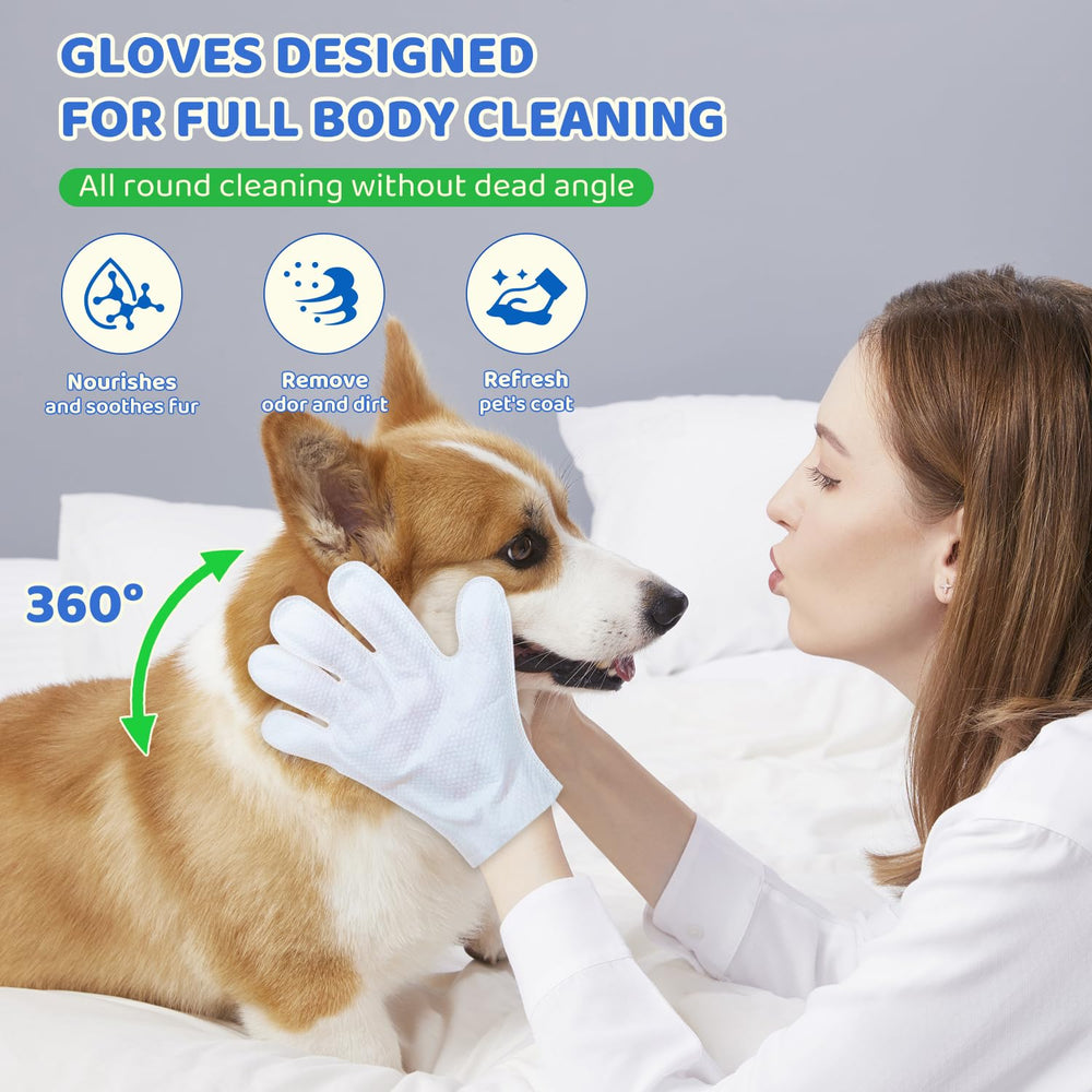VOISEN Pet Glove Wipes cat cleaning demonstrates gentle fur deodorizing on the go.