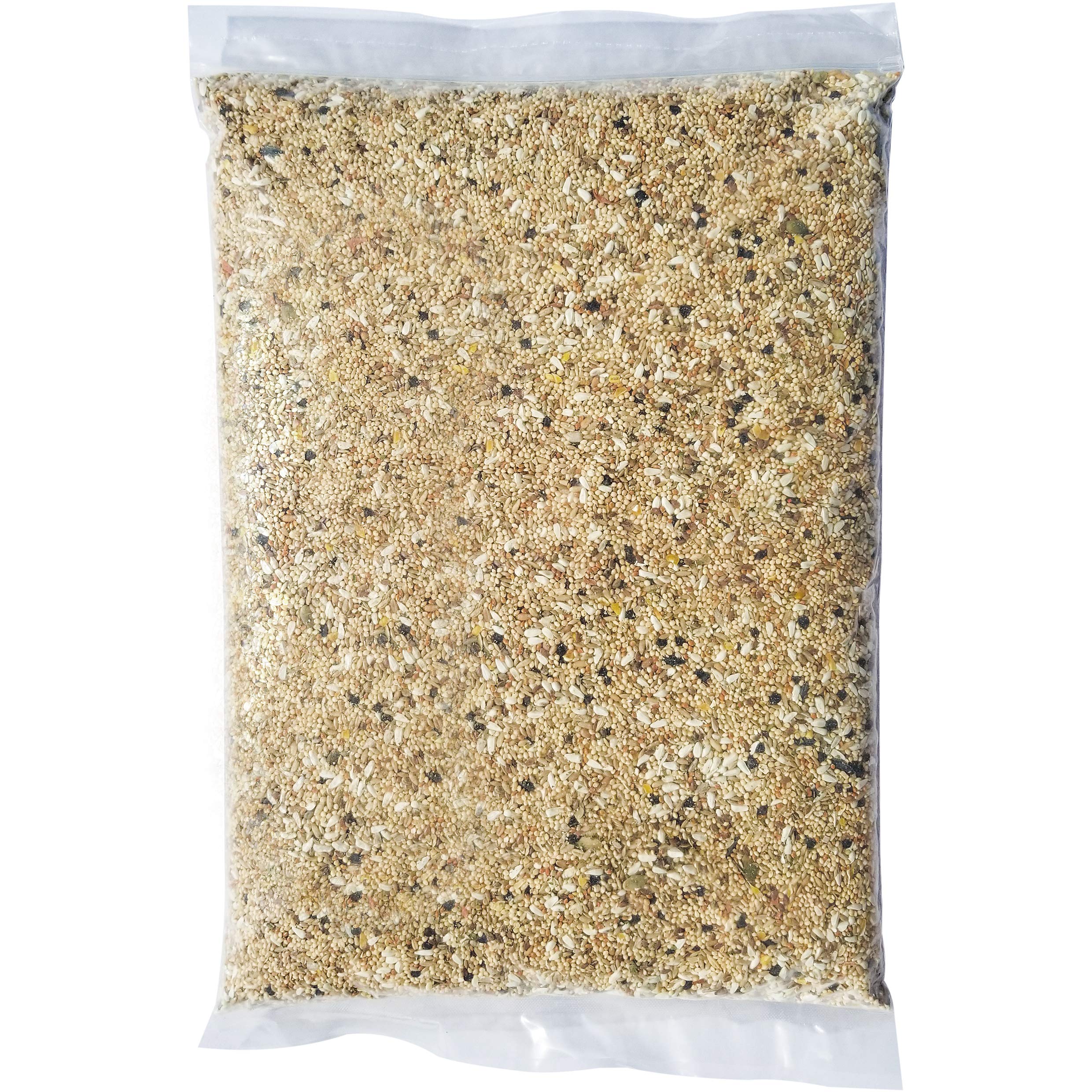 Volkman Seed Avian Science mix with dried carrots and papaya supports vibrant plumage and overall health.