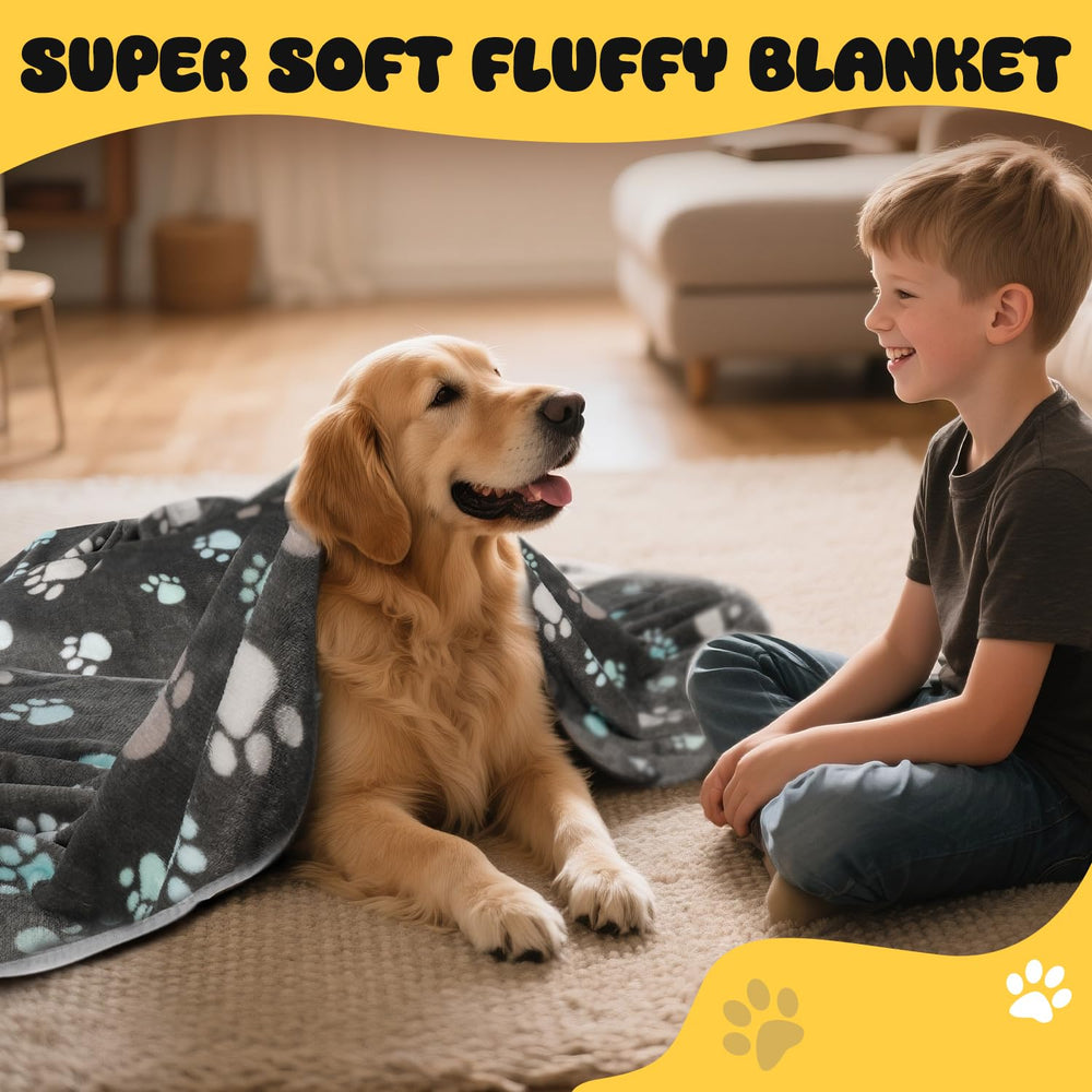 Vowanop lightweight blanket shows portability for travel and vet visits.