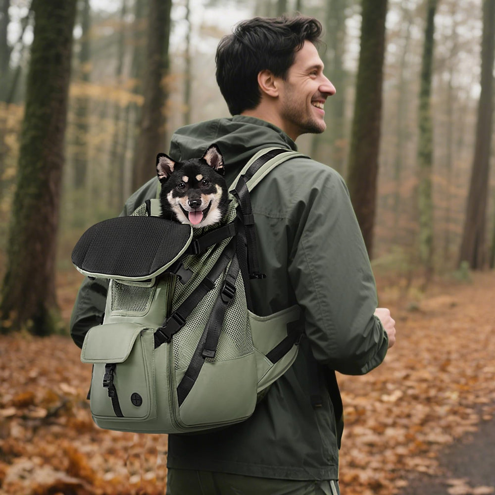 Wakytu travel-ready design includes pockets for snacks and essentials
