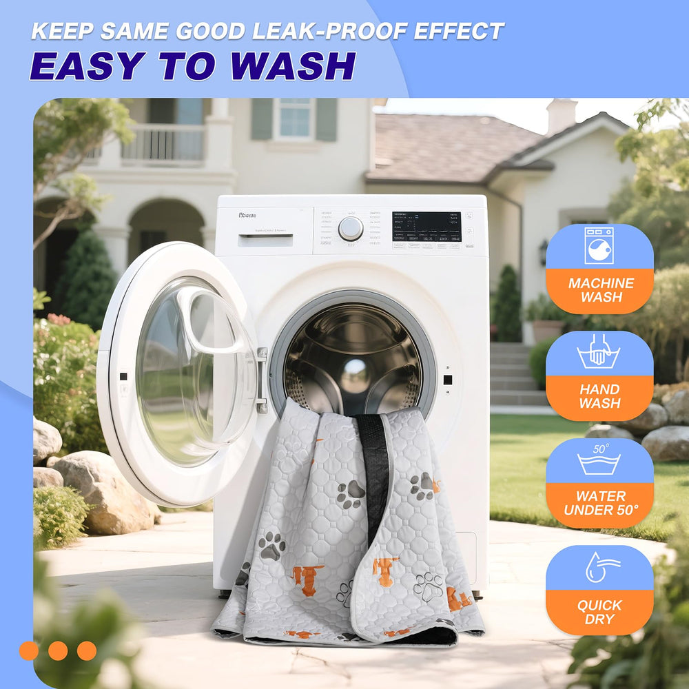 WanpeeGoo travel car-use scene demonstrates spill-proof travel protection.