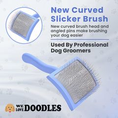 We Love Doodles in-action on a Goldendoodle for tangle-free fur