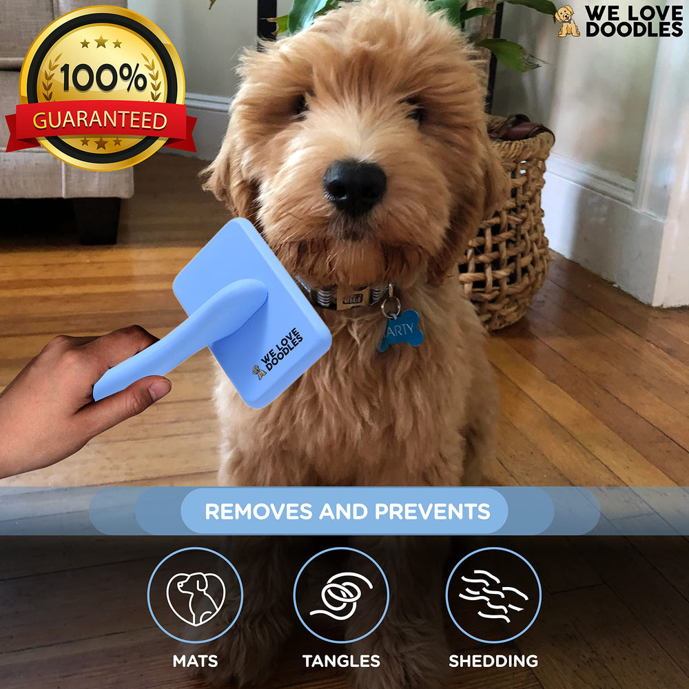 We Love Doodles ergonomic handle grip aids comfortable, wrist-friendly grooming sessions.
