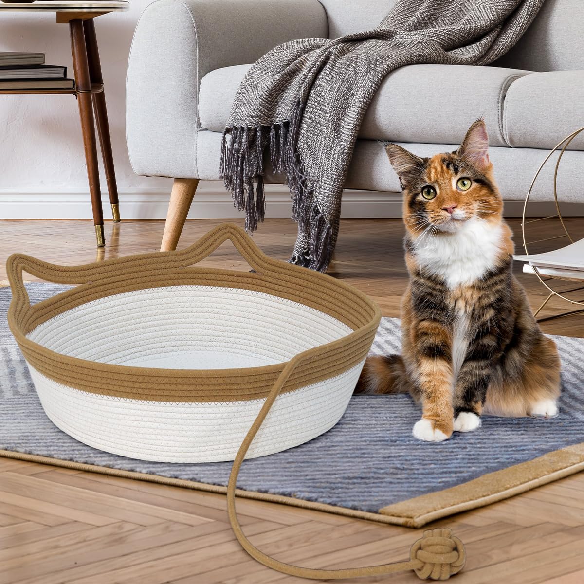 Weavelyrics round large bed provides roomy retreat for bigger pets.