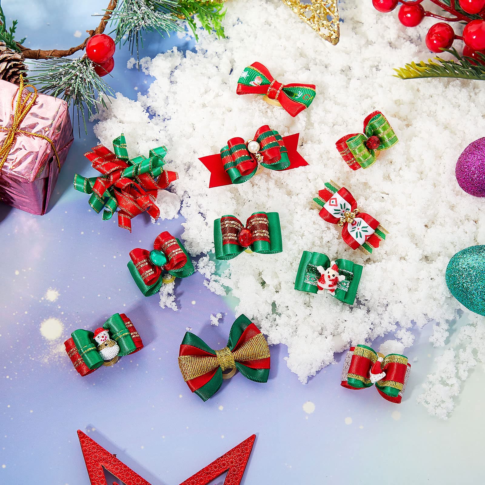 Weewooday snowflake dog bow brightens outfits for winter celebrations and daily cute looks.