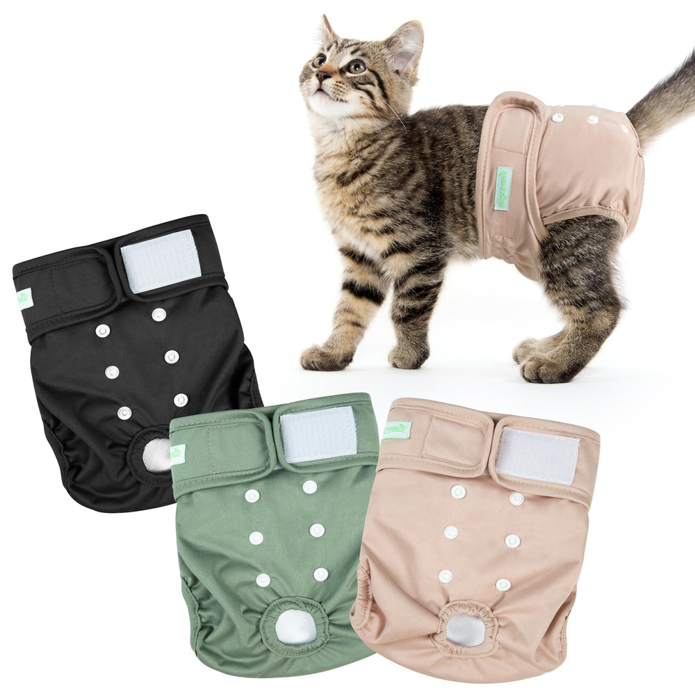 Wegreeco cat diapers packaging demonstrates convenient stock-up for travel and home use.