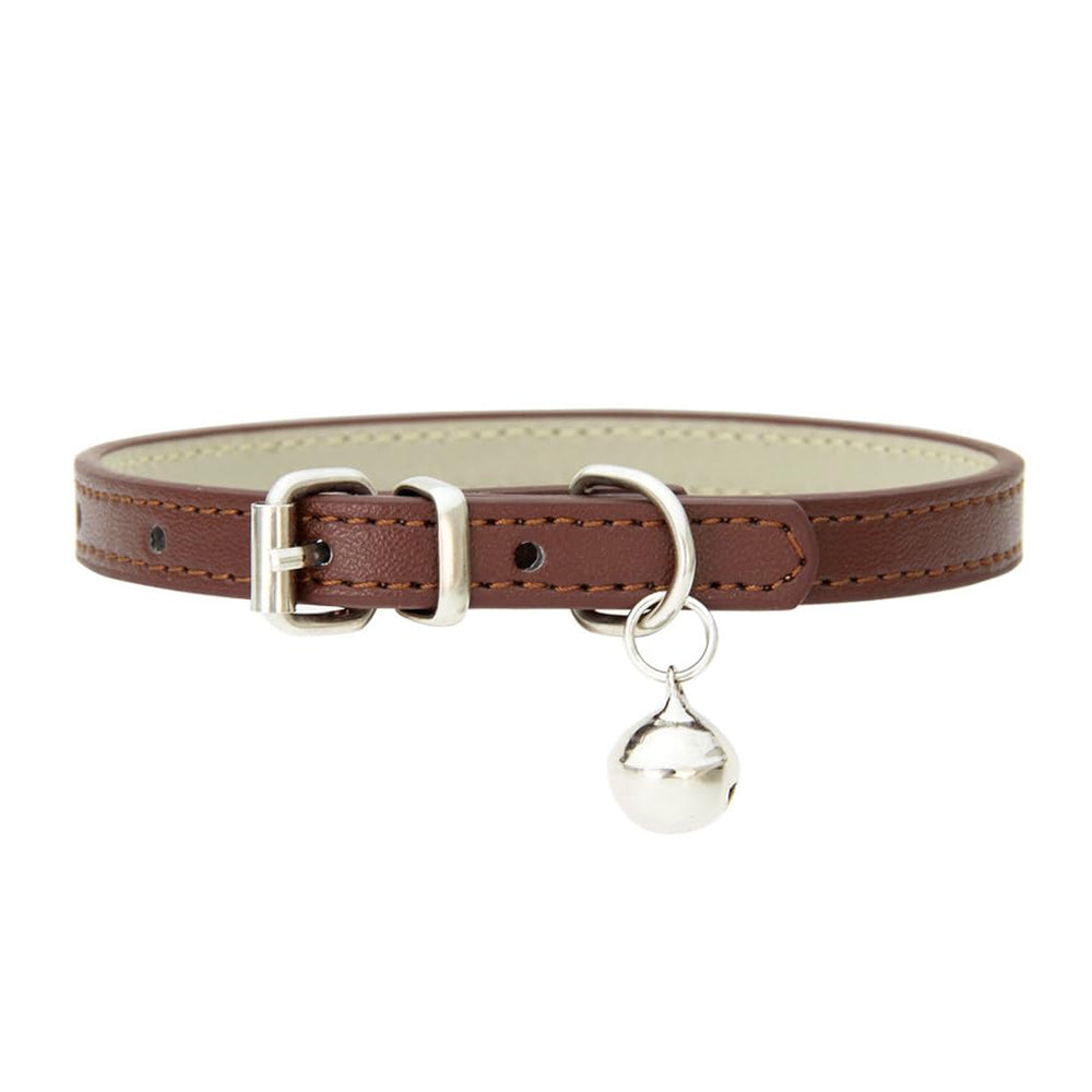 WeimoMonkey pet wearing brown collar, emphasizing comfort and visibility during walks.