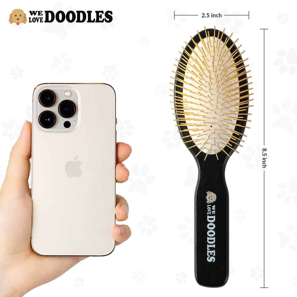 We Love Doodles multi-pet brush suitable for dogs, cats, and rabbits.