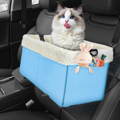 WENRENER dog car seat with removable lambswool for easy cleaning.