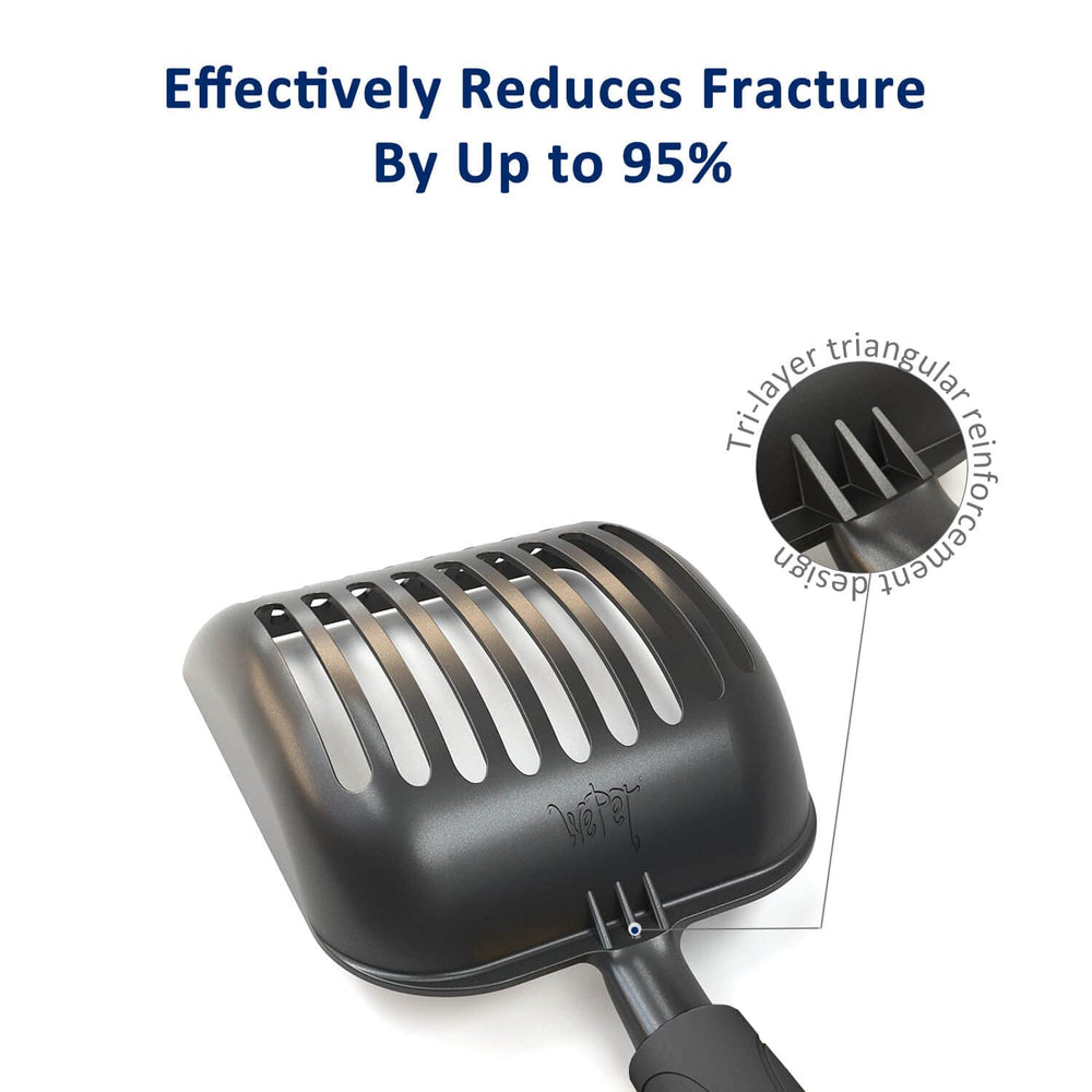 WePet litter-scoop-wide-mouth-design reaches corners for thorough scooping.