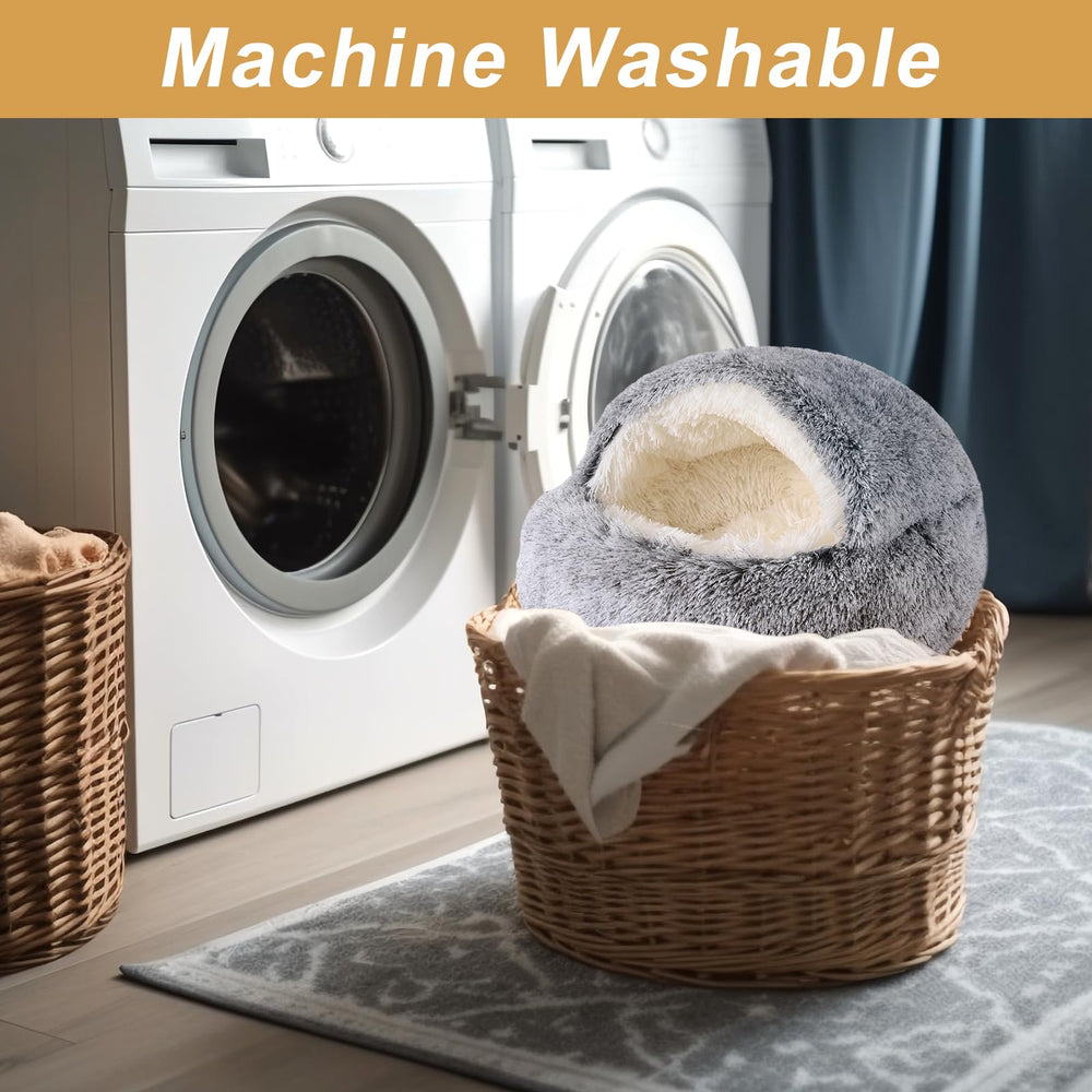 WgoogW soft plush lining creates a cozy interior for naps