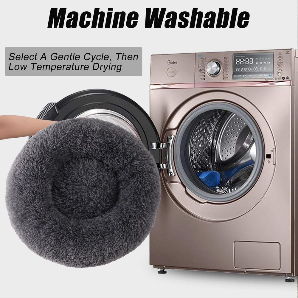 WgoogW round donut bed close-up showing soft plush fabric for warmth.