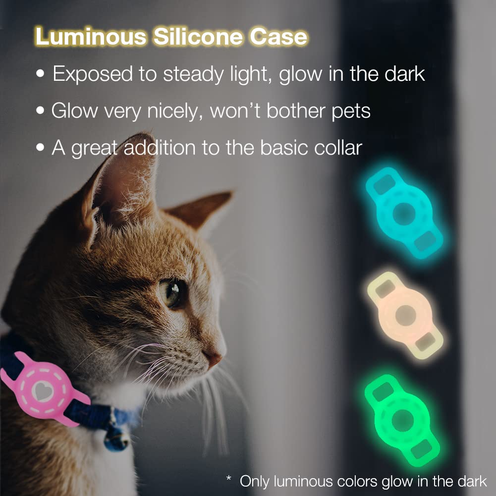 WHALEZON holder easily threads onto a collar for quick attachment.