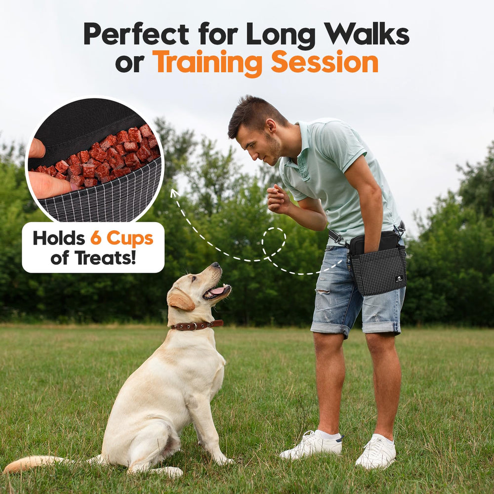 WILDOMS Dog Treat Pouch wipe-clean surface for easy maintenance after adventures.