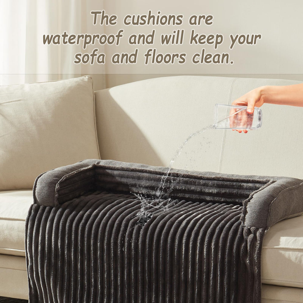 WINDRACING non-slip bottom holds bed in place on furniture