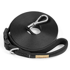 Wisedog long leash 30ft heavy-duty handle provides strong control during walks.