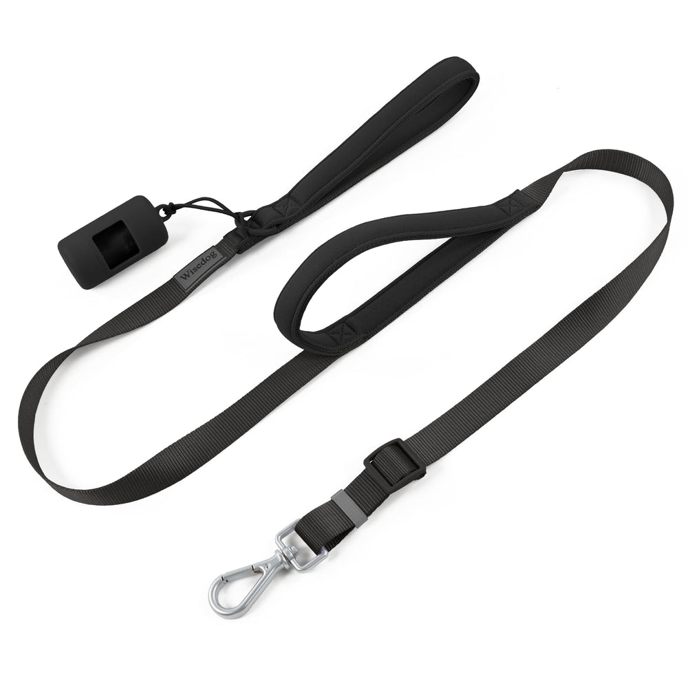 Wisedog two-handle leash with soft padded grip for comfortable long walks.