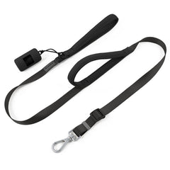 Wisedog two-handle leash with soft padded grip for comfortable long walks.