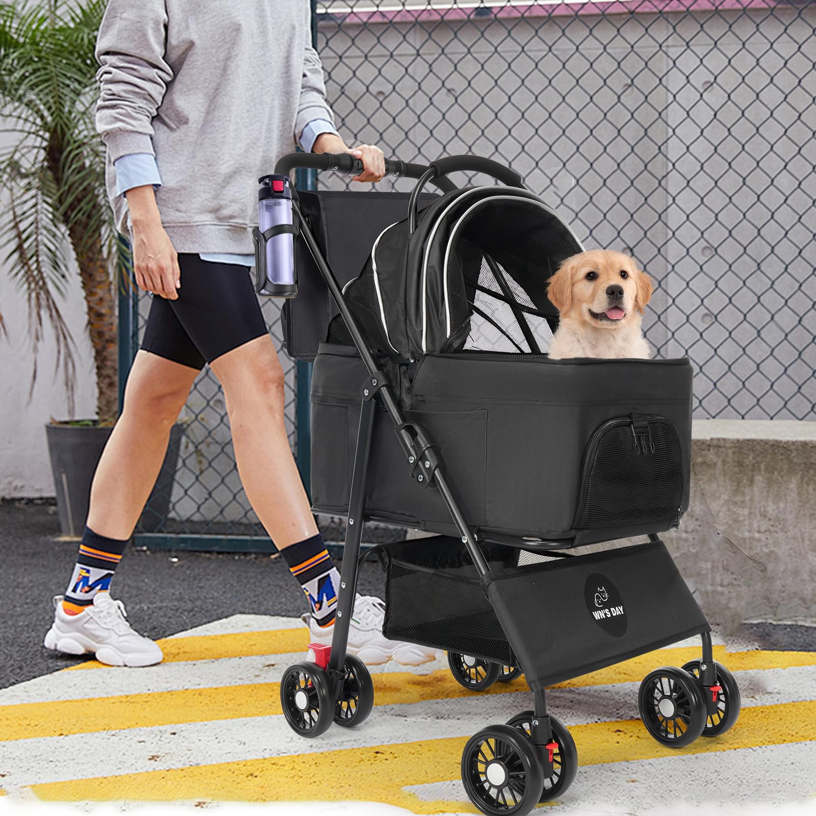 Wn's Day 3-in-1 stroller 360-degree front wheels enable easy steering.