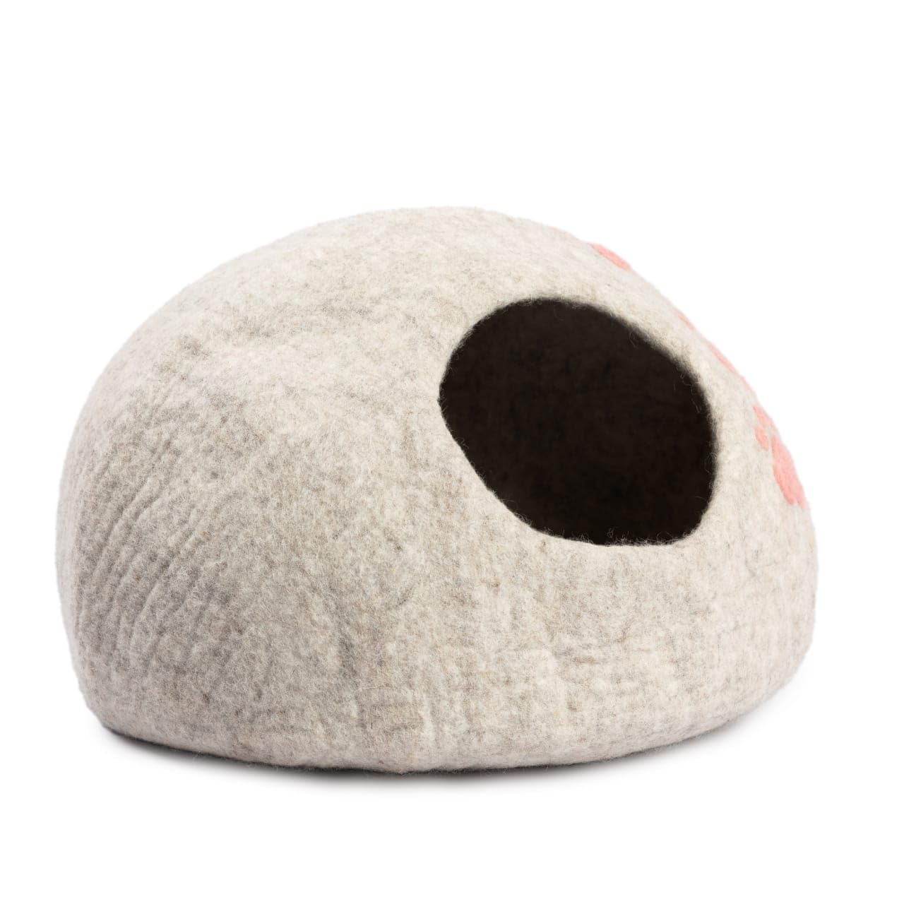 Woolygon Kathmandu handmade craftsmanship demonstrates quality and durable cat bed.