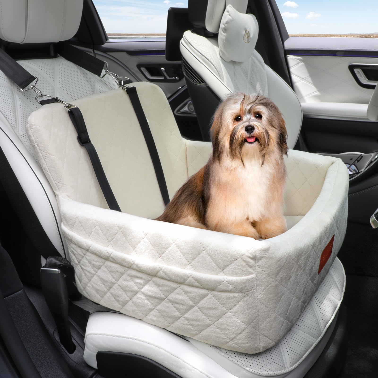Wooaidagg anti-slip bottom keeps the seat stable during bumpy rides and quick stops