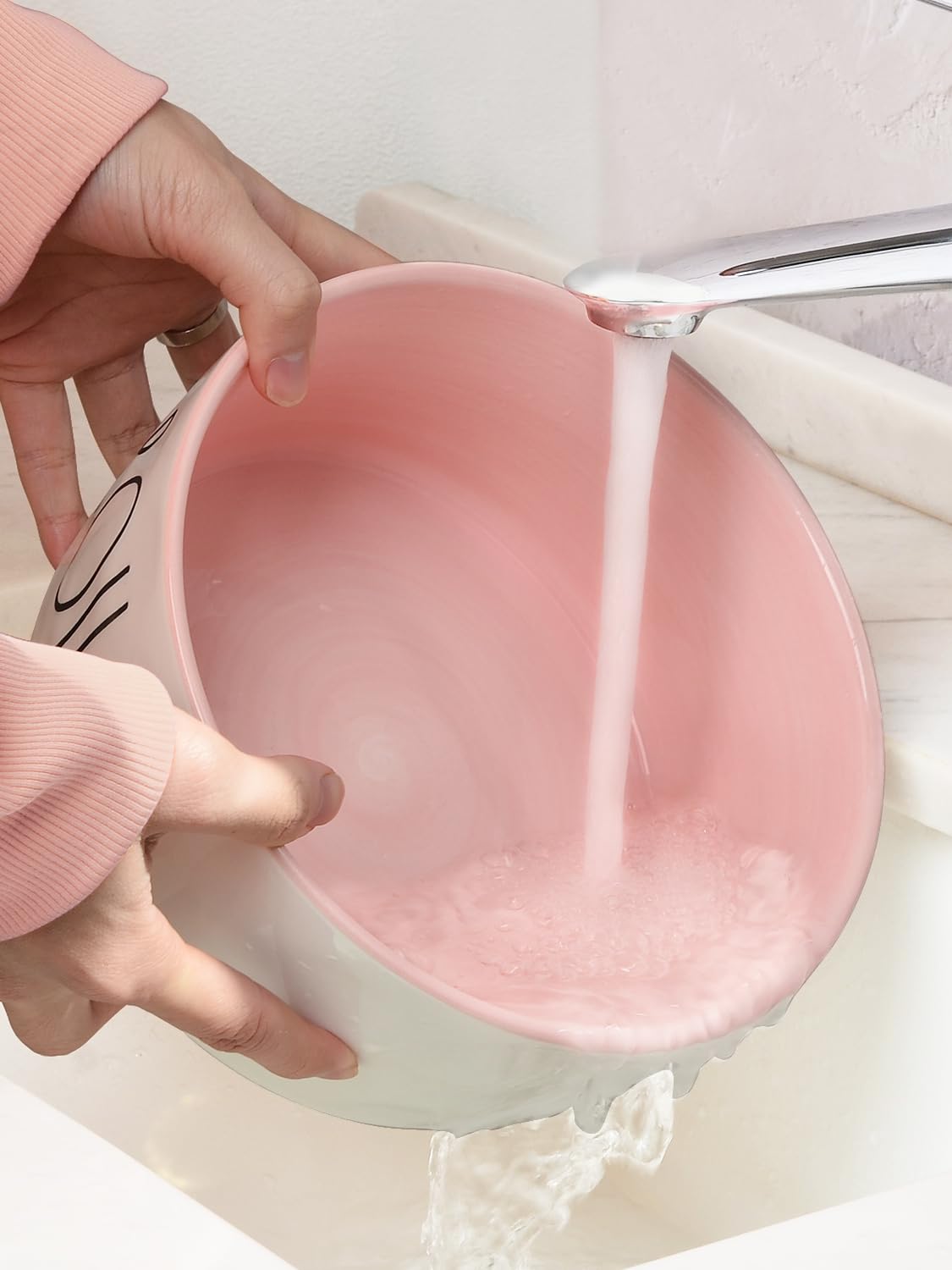 WoofinPets microwave-safe ceramic bowl for quick warming.