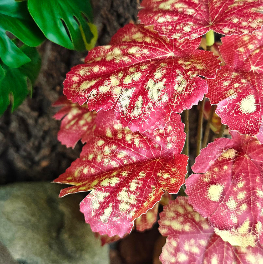 Woyrise Reptile Plants silk leaves with lifelike texture.