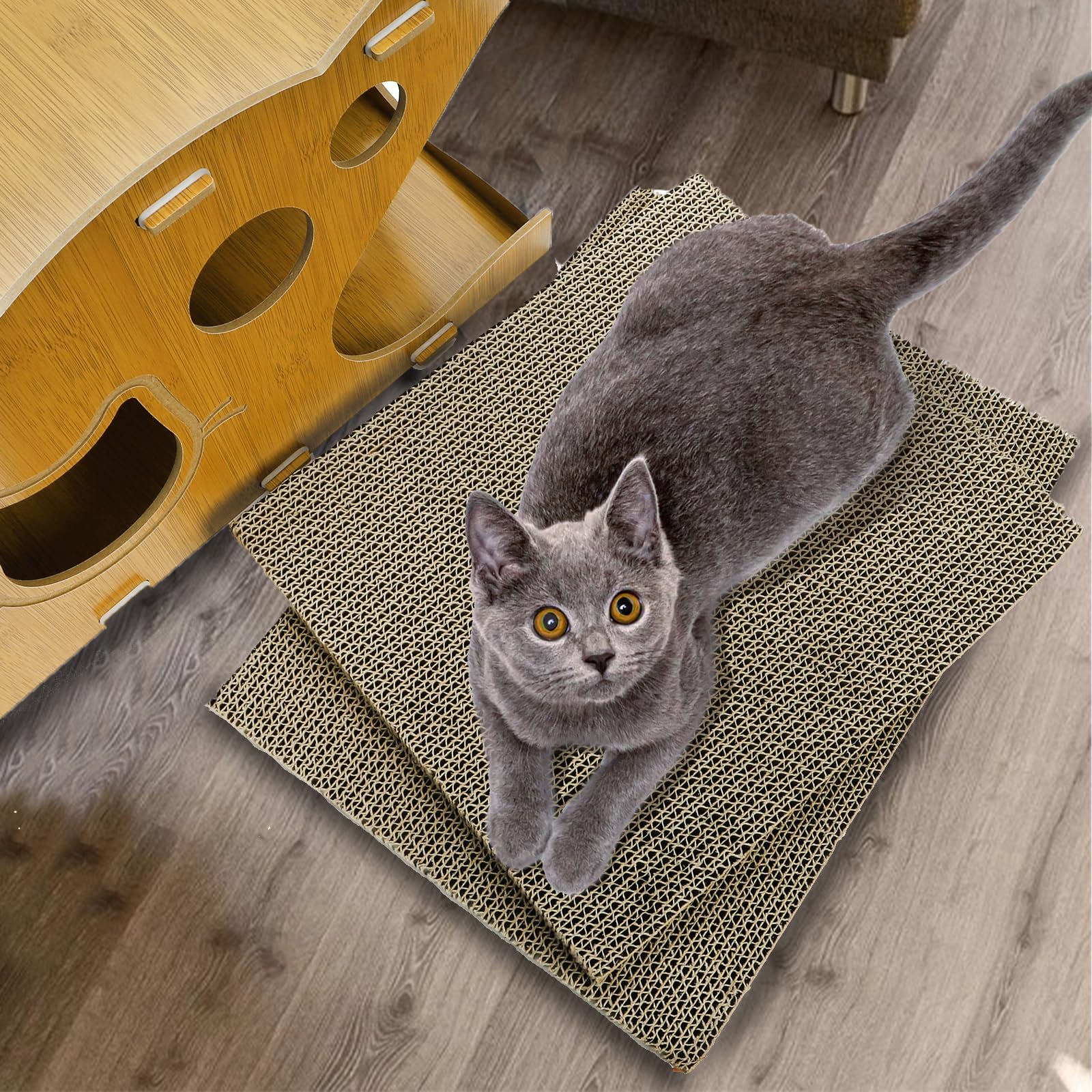 WRINGKIT 2-Level Cat Scratcher House top layer view — easy access and scratch-friendly surface.