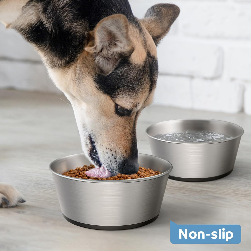 WROSWT 64oz capacity dog bowls suit large breeds' feeding needs and portions.