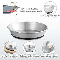 WROSWT whisker-friendly shallow bowl highlights a comfortable, low-stress eating experience for cats