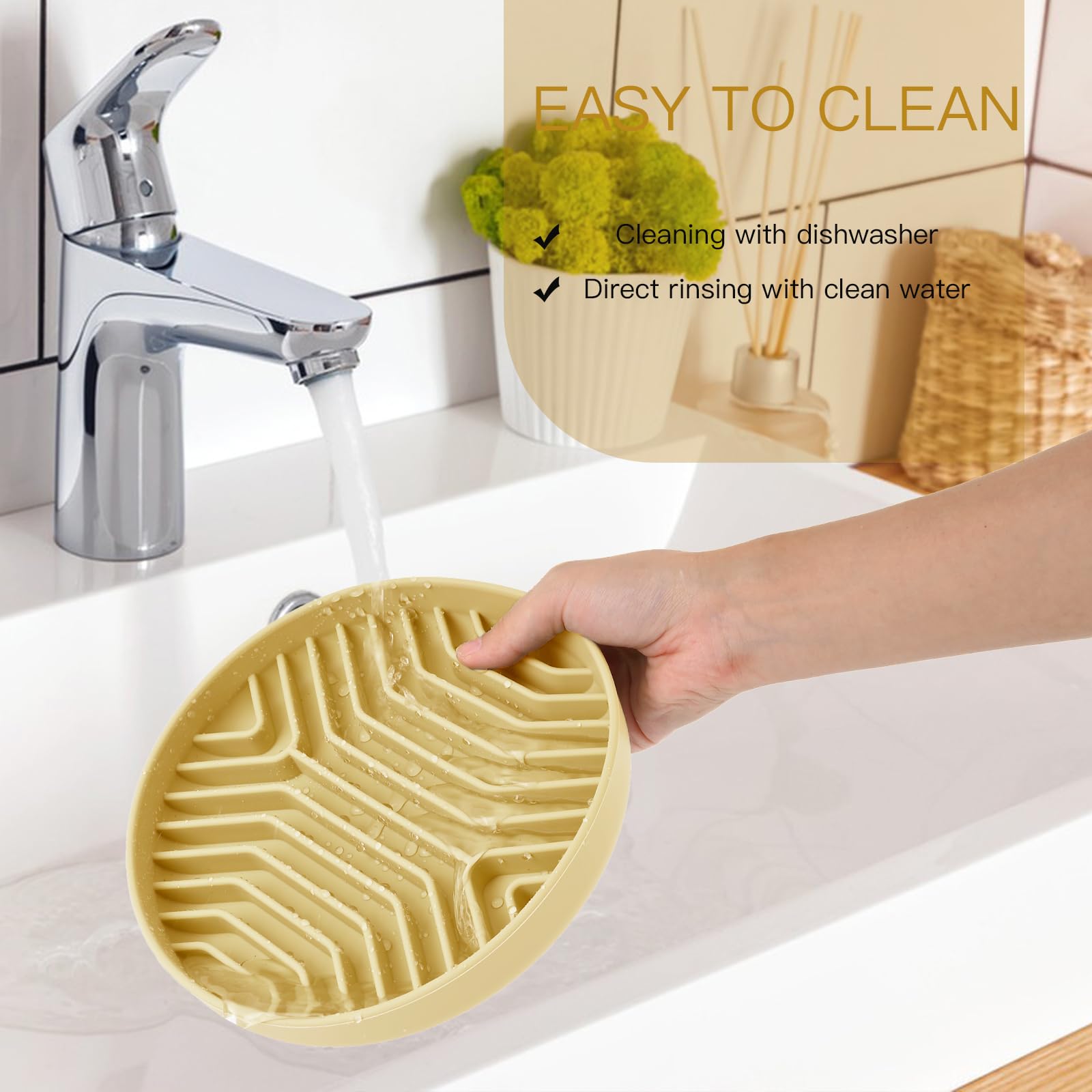 XAQMHSW slow feeder anti-slip base helps keep bowls in place.