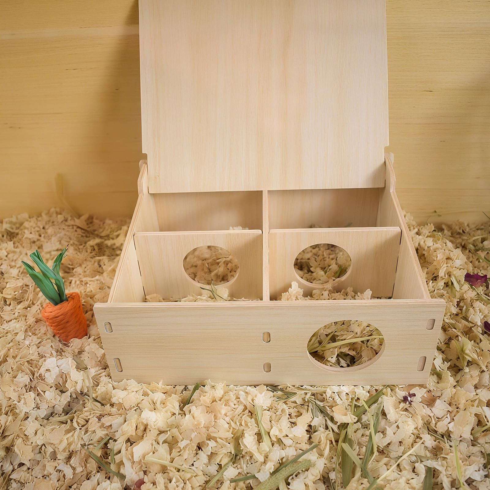 Xiylon modular connectors support expandable playgrounds for small pets.