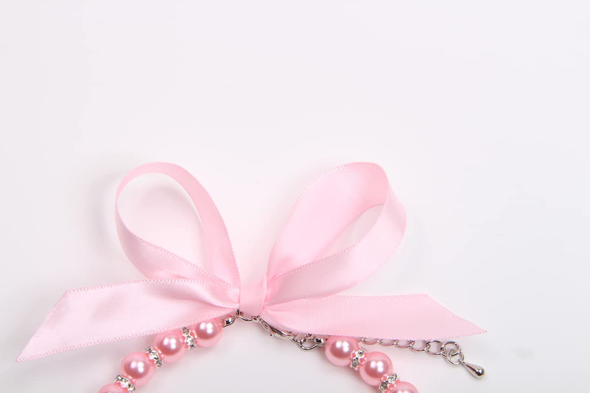 XKSRWE dog-cat-pearls-necklace-pink-on-pet captures ready-for-photos moment.