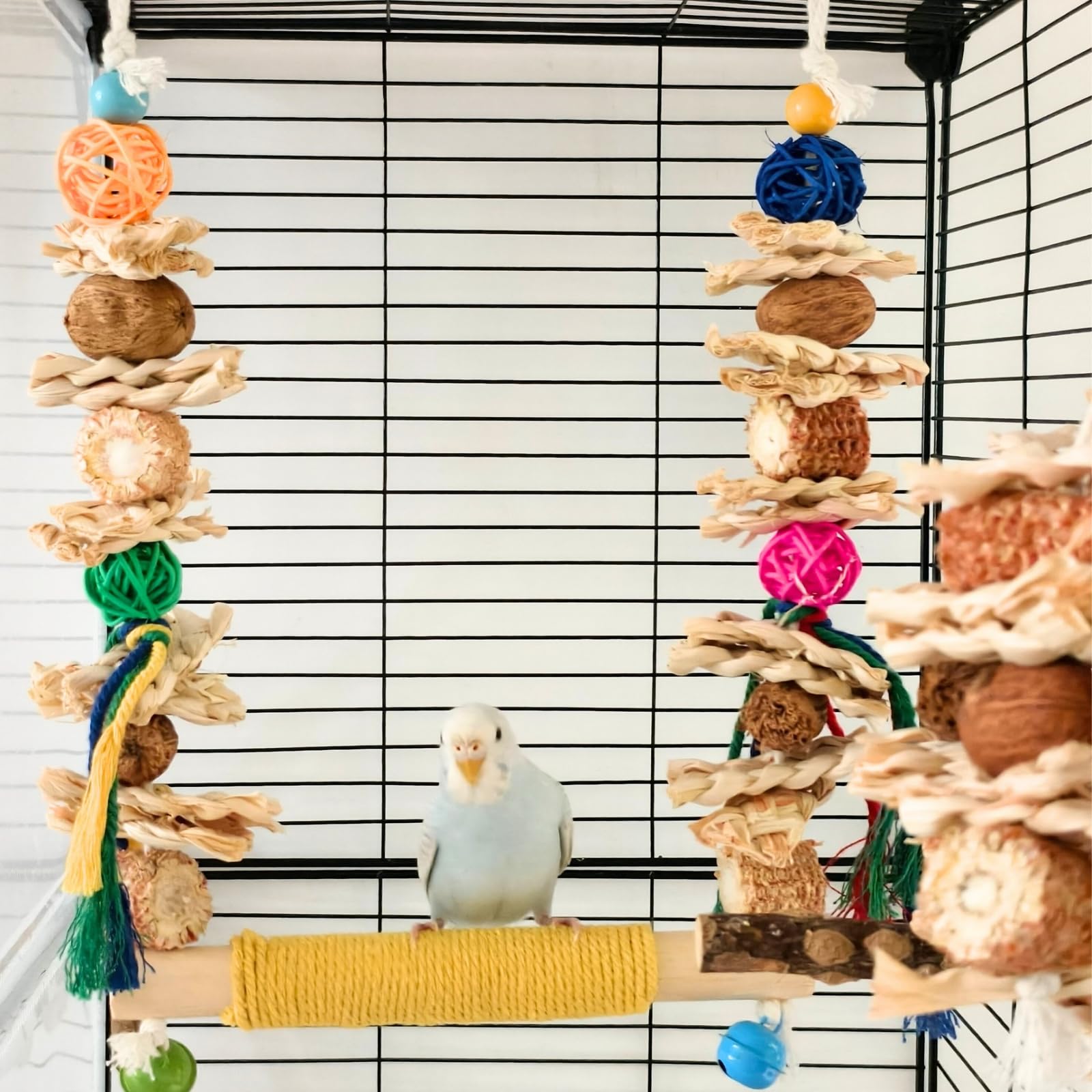 XLpeixin corn cob details add natural texture for chewing and engagement.