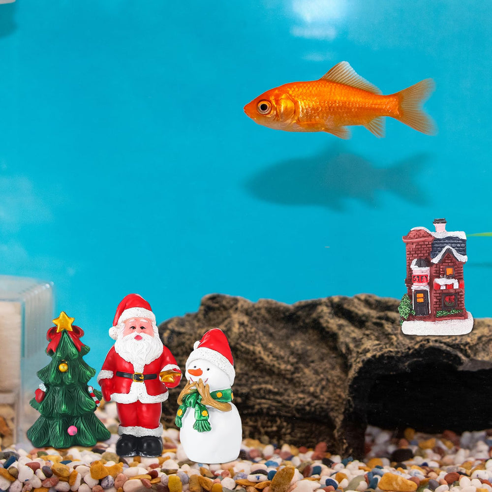 Yalikop Christmas gift figurine complements gifts and tank styling together