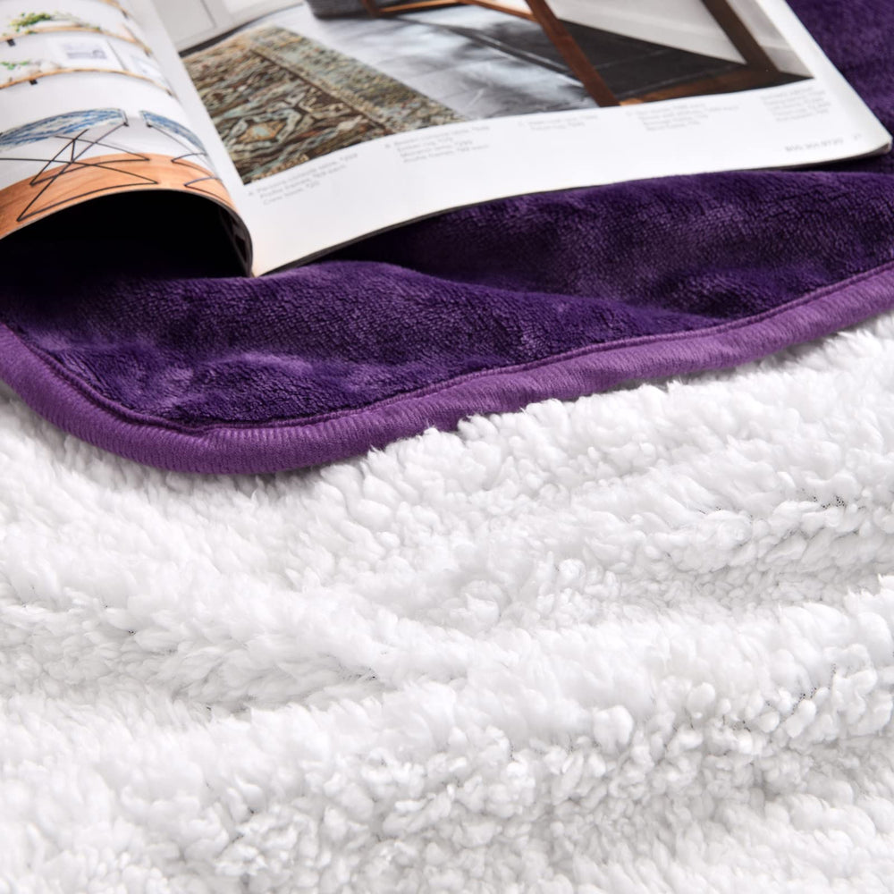 Yaning protects against fur, dirt, and stains on furniture.