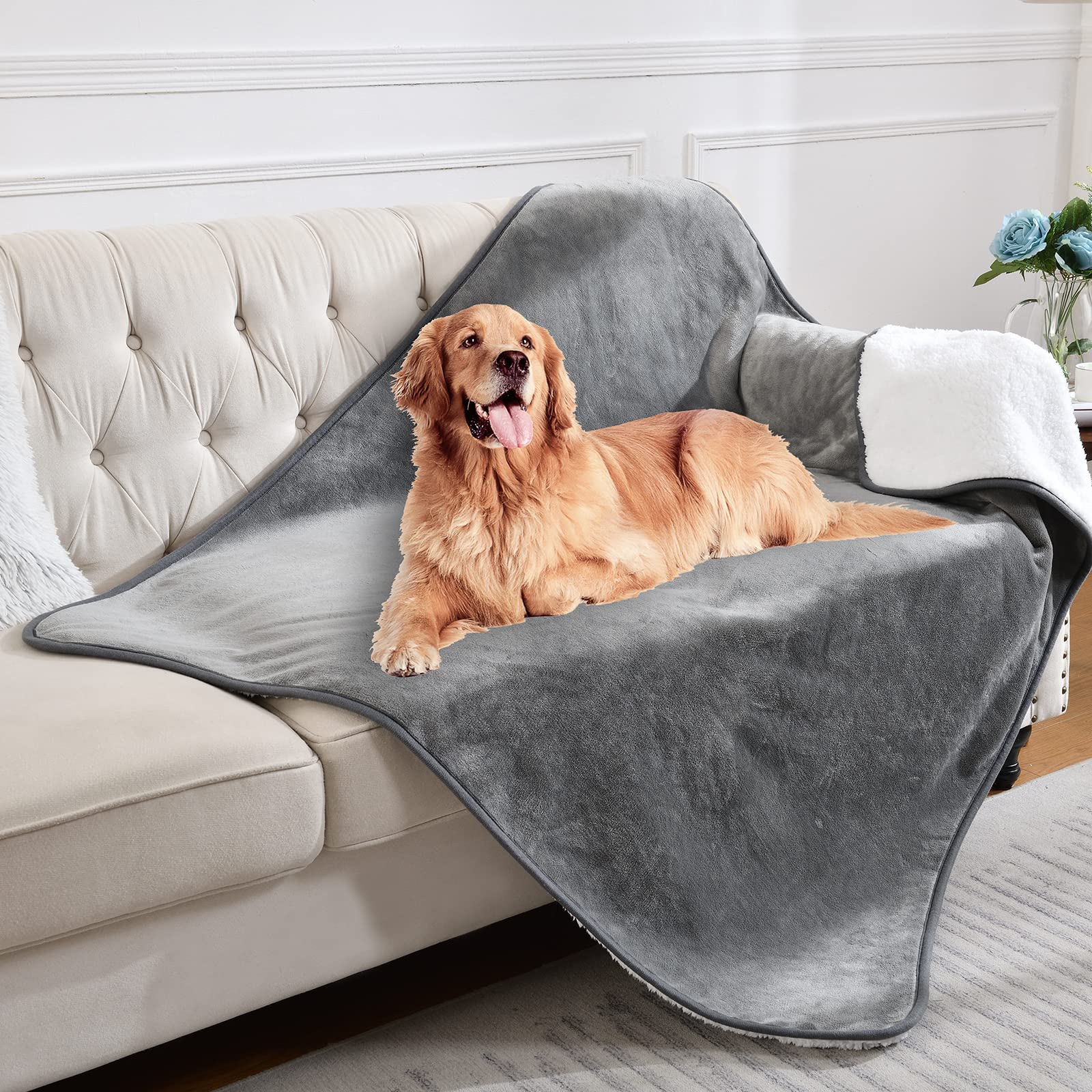 Yaning double-sided sherpa-flannel blanket offers cozy warmth for pets.