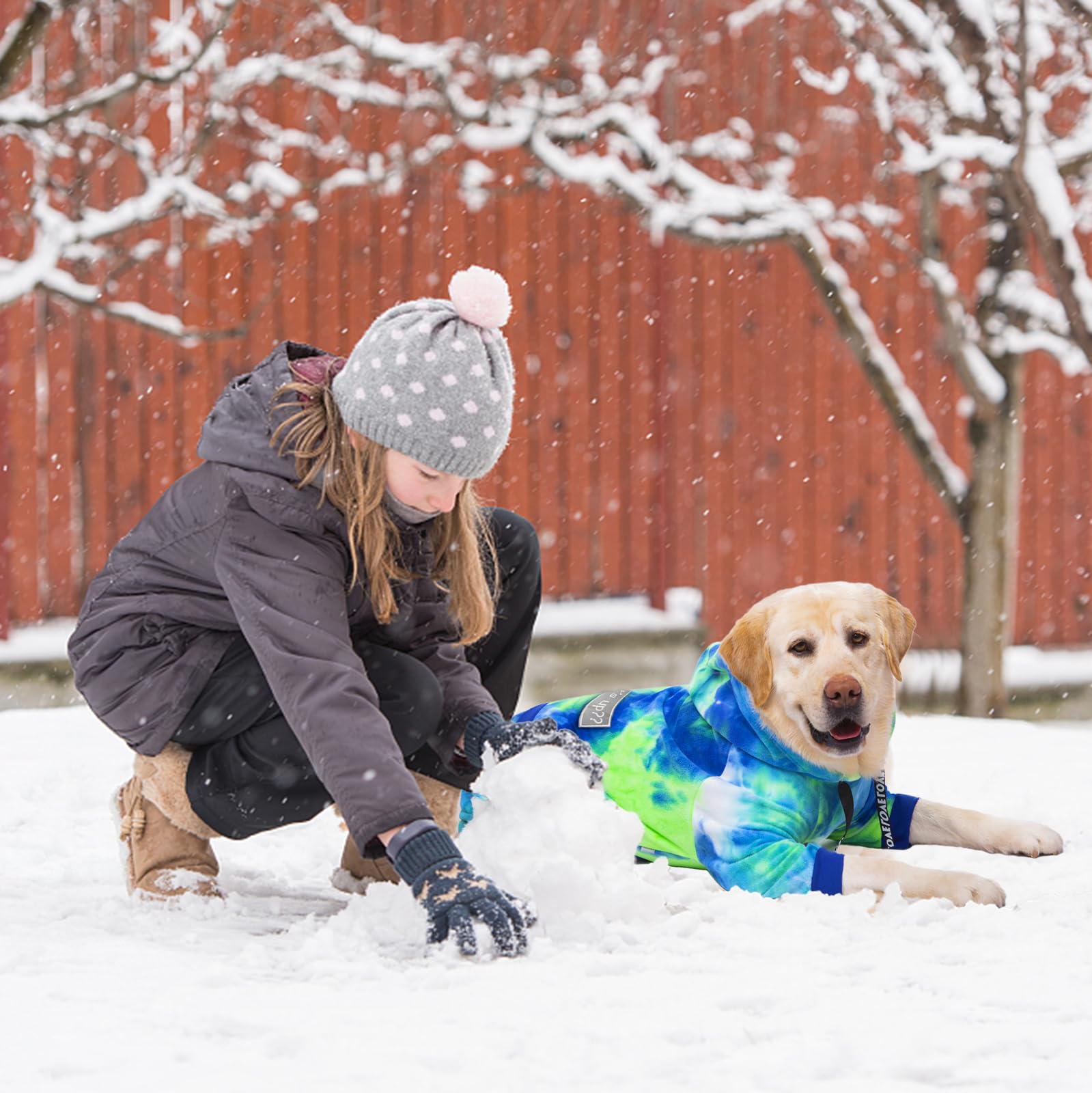 Yeapeeto Bandhnu Green hoodie tail drawstring for secure fit.