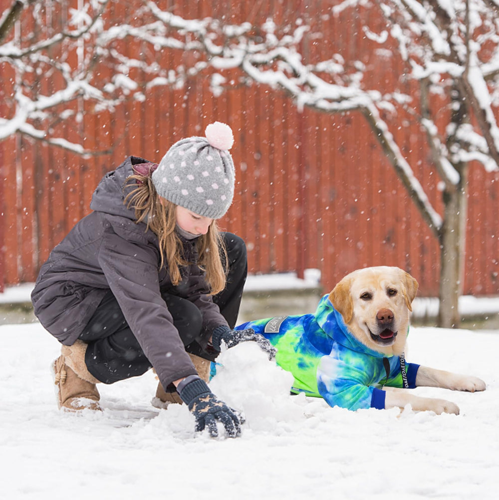 Yeapeeto Bandhnu Green hoodie tail drawstring for secure fit.