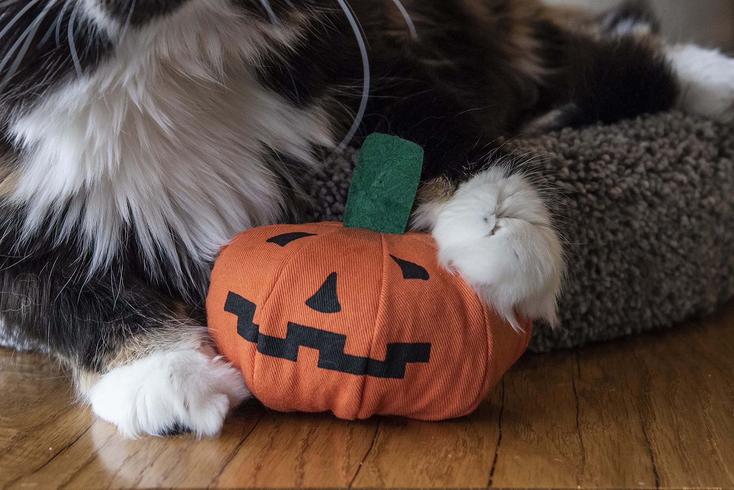 Yeowww Halloween Pumpkin Catnip Toy side view shows compact 3-inch design for easy batting.